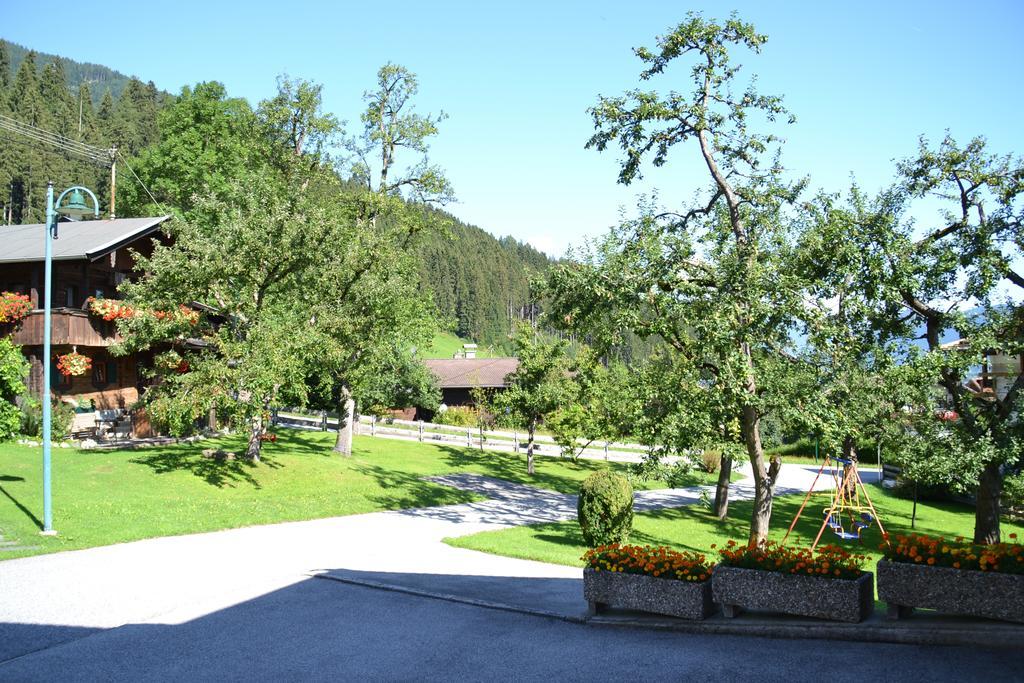 Gästehaus Christoph Ried im Zillertal Exterior foto