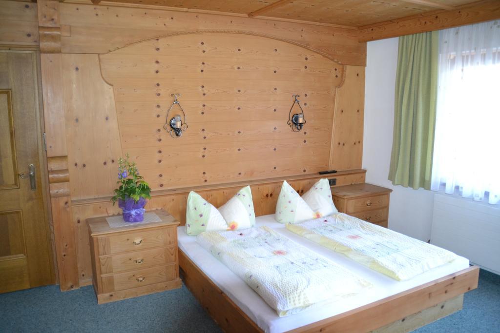 Gästehaus Christoph Ried im Zillertal Exterior foto