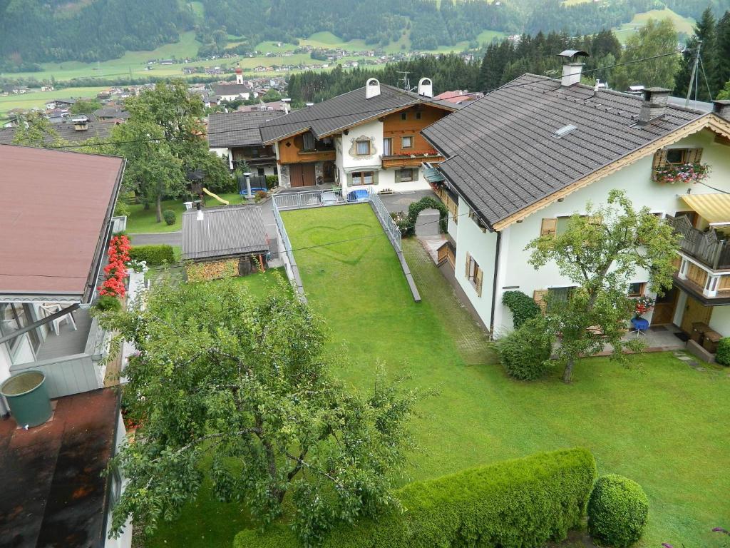 Gästehaus Christoph Ried im Zillertal Exterior foto