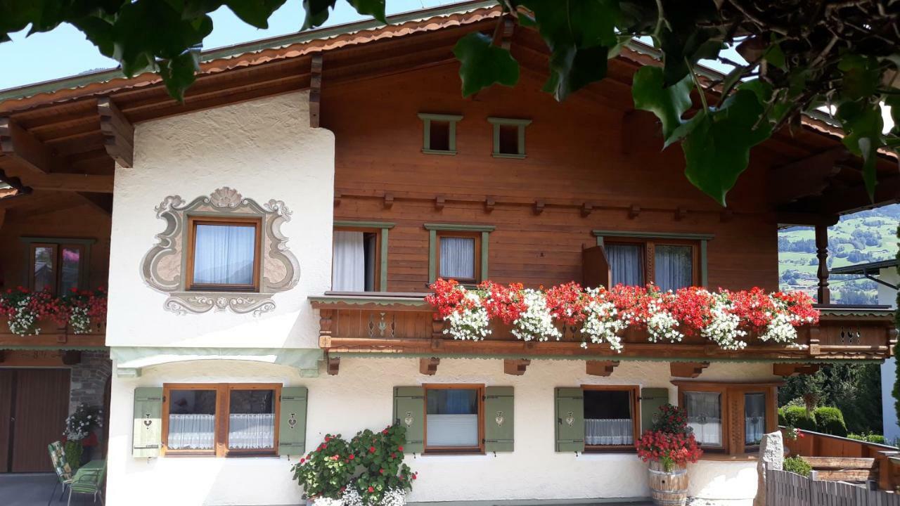 Gästehaus Christoph Ried im Zillertal Exterior foto